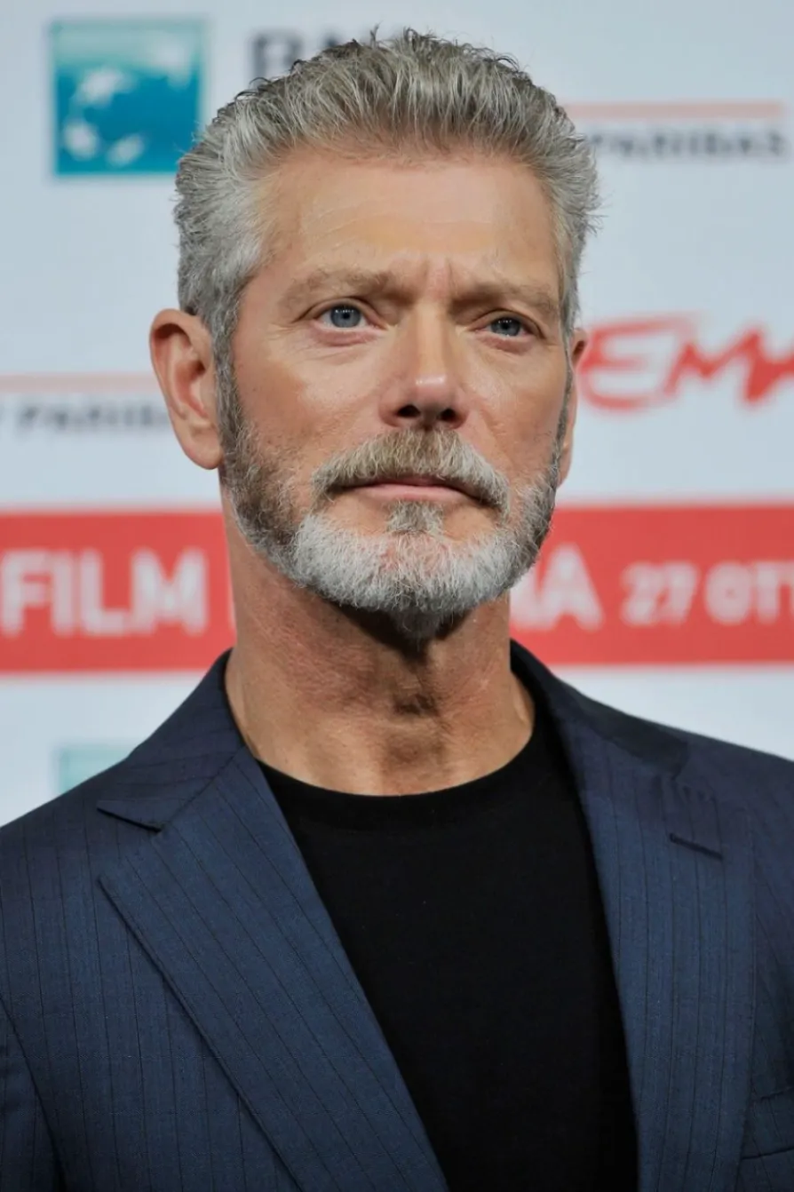 Stephen Lang